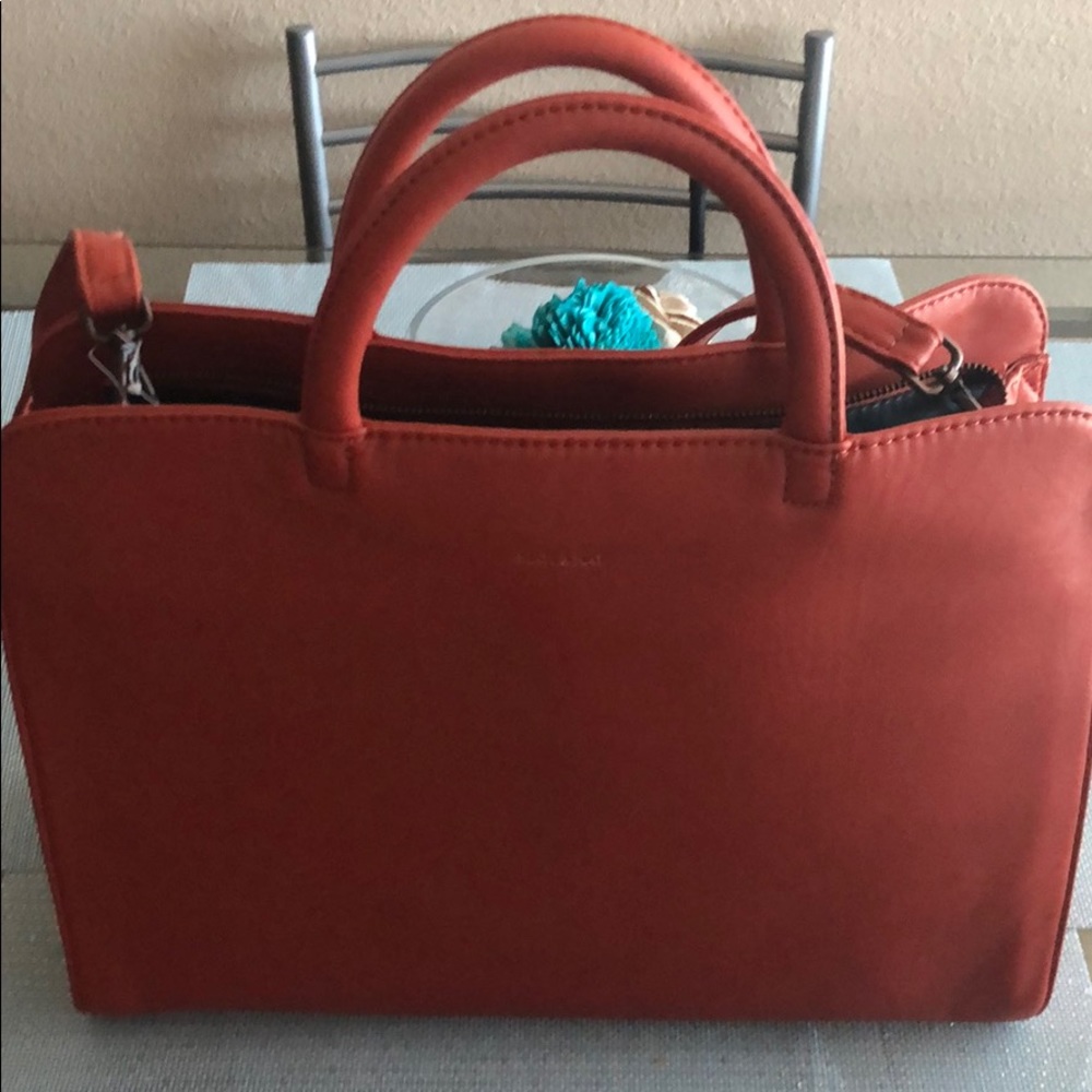 MATT & NAT Chile Matt crossover messenger